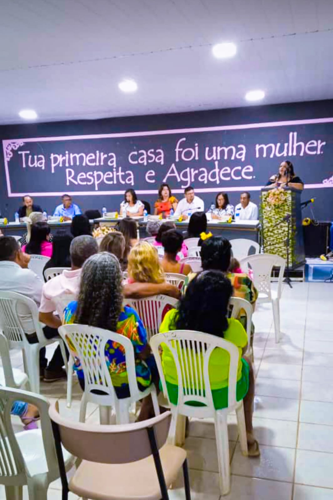 Câmara Municipal realiza Sessão Solene em homenagem ao Dia Internacional da Mulher